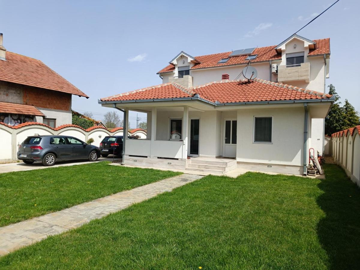 Serbian Home With Garden Krnjaca Exterior foto