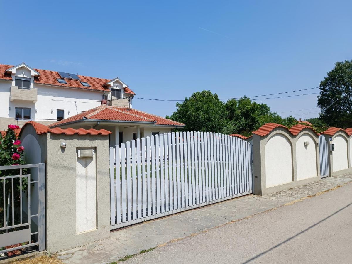 Serbian Home With Garden Krnjaca Exterior foto