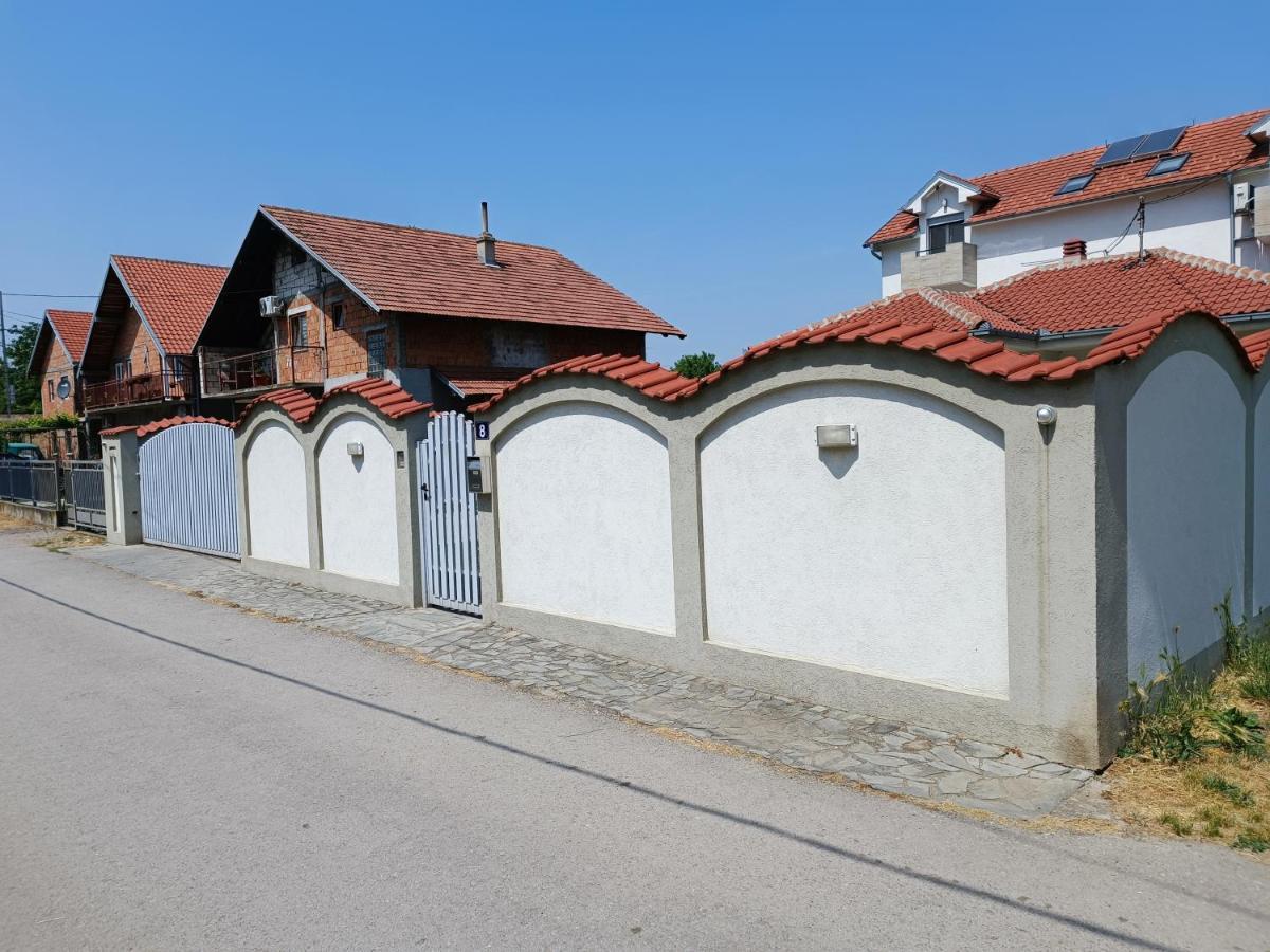Serbian Home With Garden Krnjaca Exterior foto